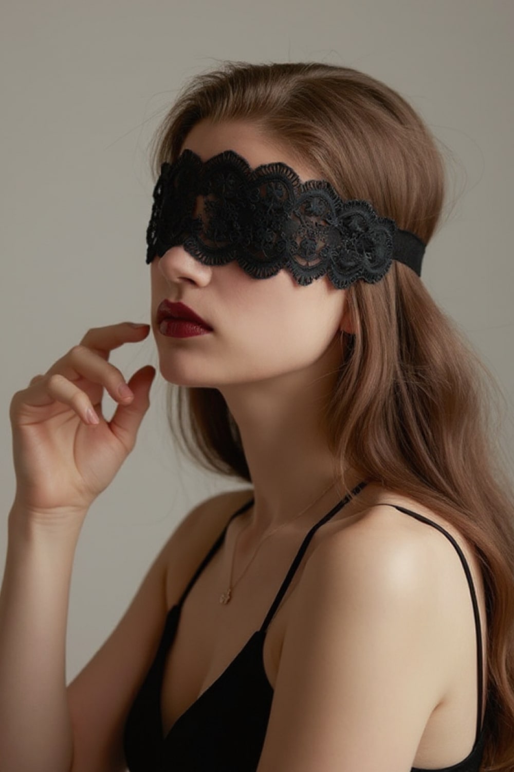 Maske Dantelli Şeffaf İç Giyim