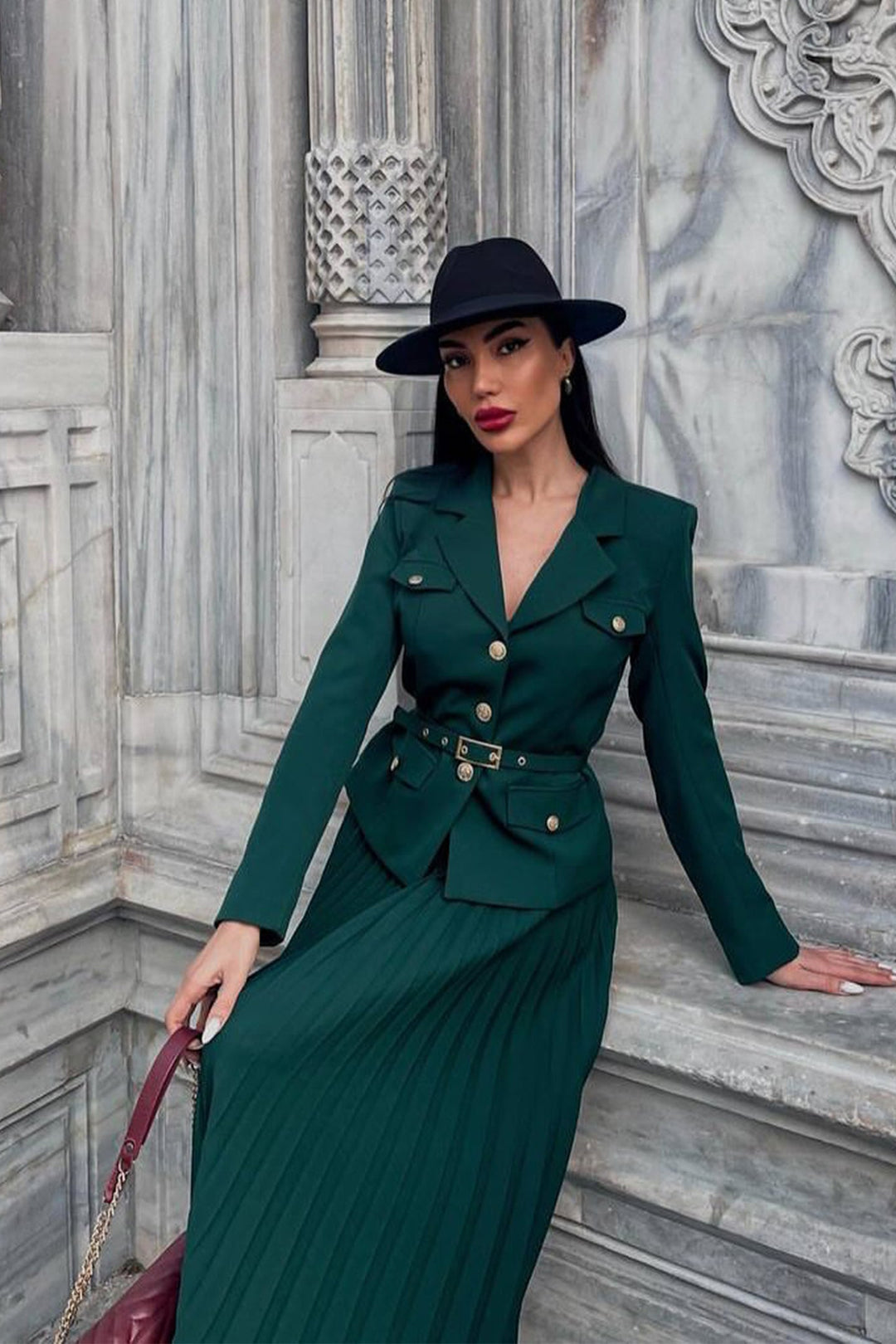 Floransa Kemerli Blazer ve Plise Etek Seti