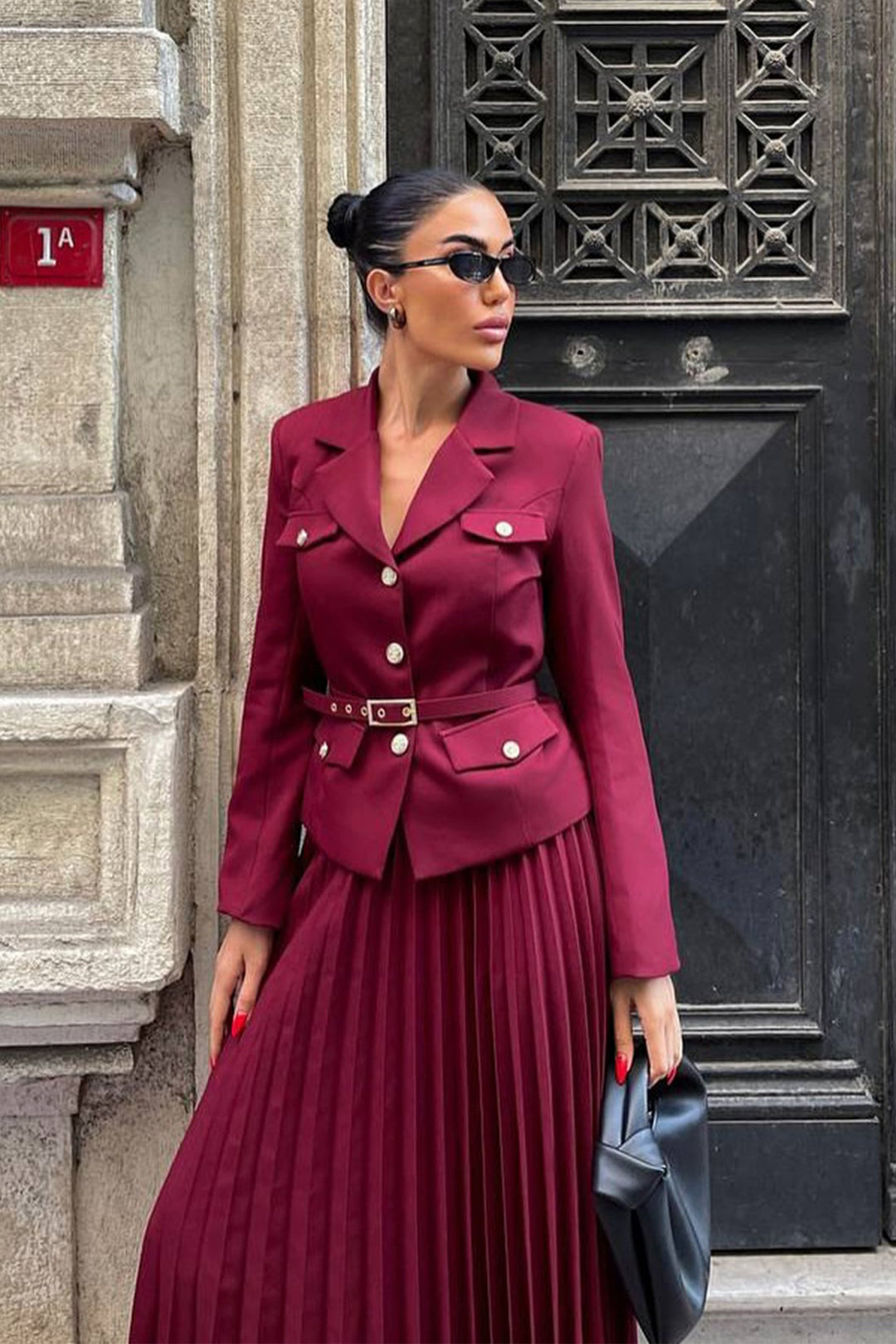 Floransa Kemerli Blazer ve Plise Etek Seti