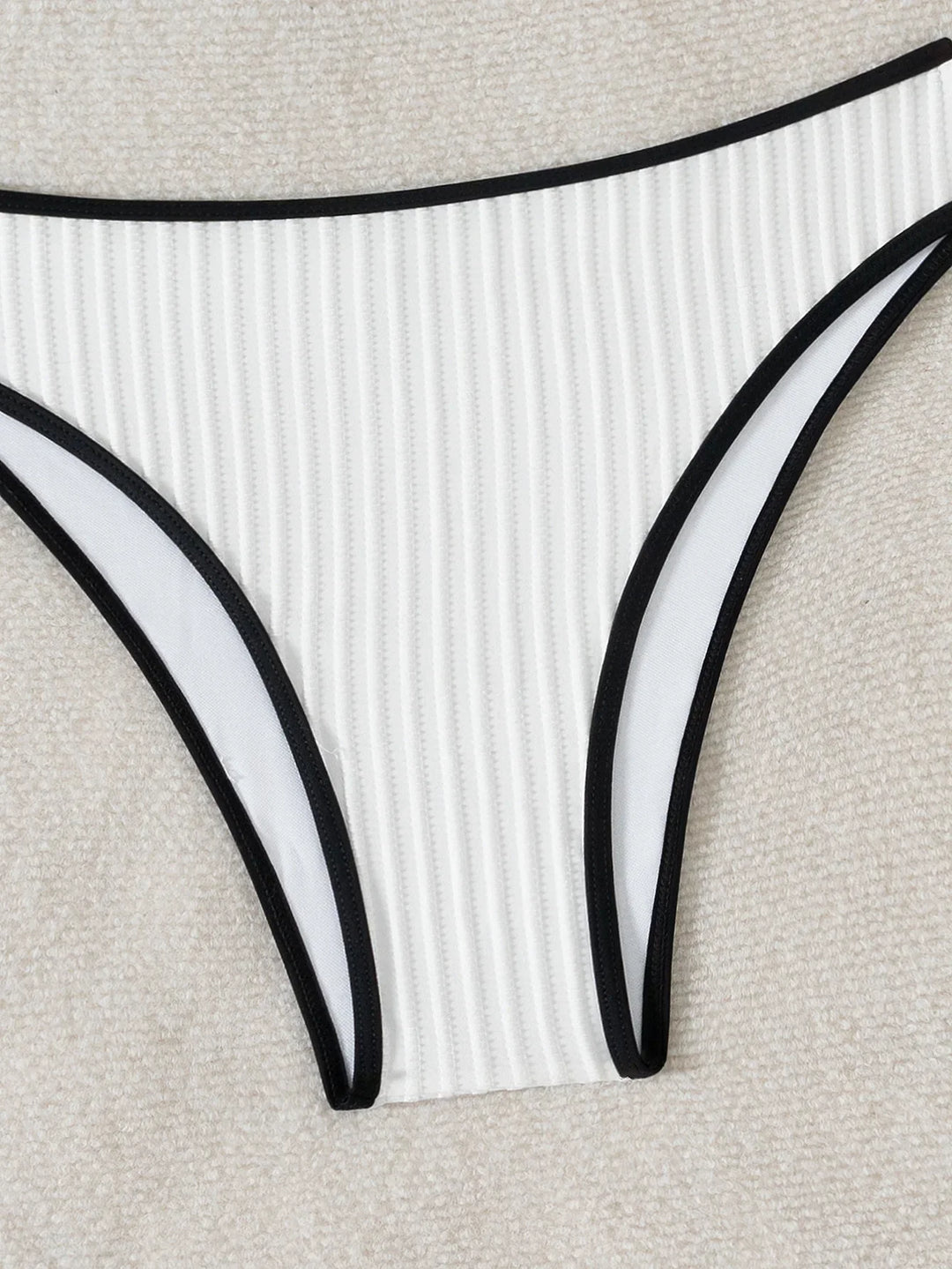 Yüksek Bel Çarpıcı Bikini