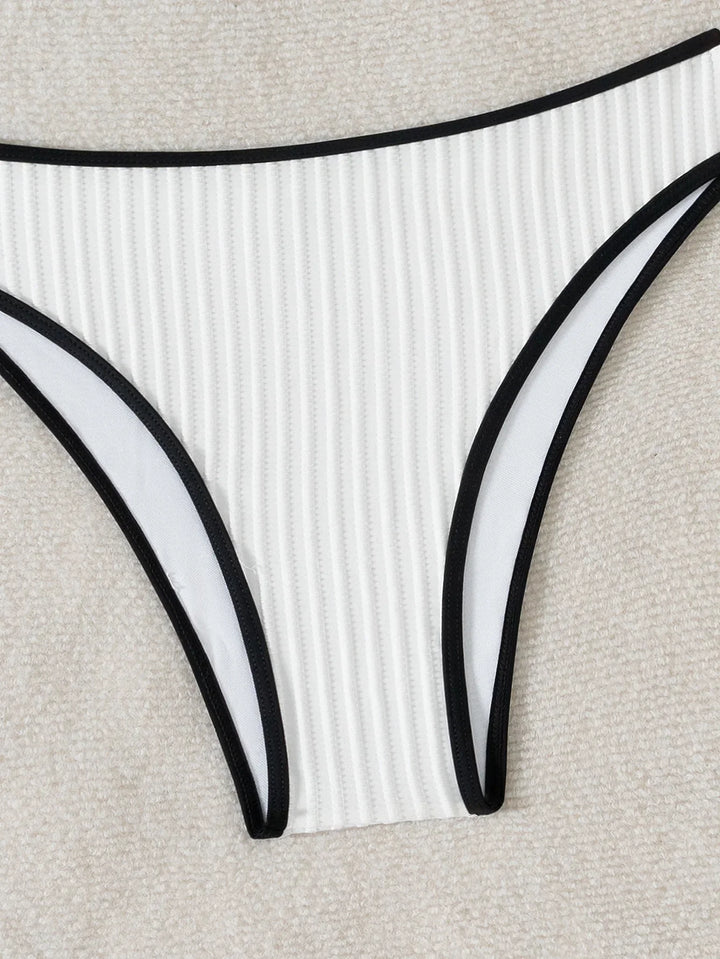 Yüksek Bel Çarpıcı Bikini