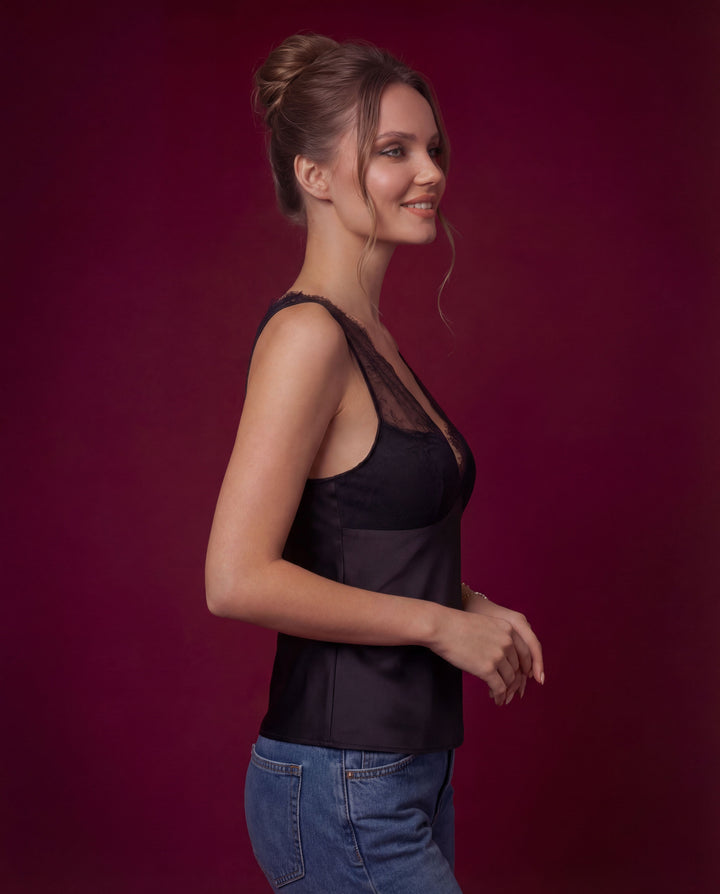 Modern Gabi Saten Dantel V Yaka Bluz