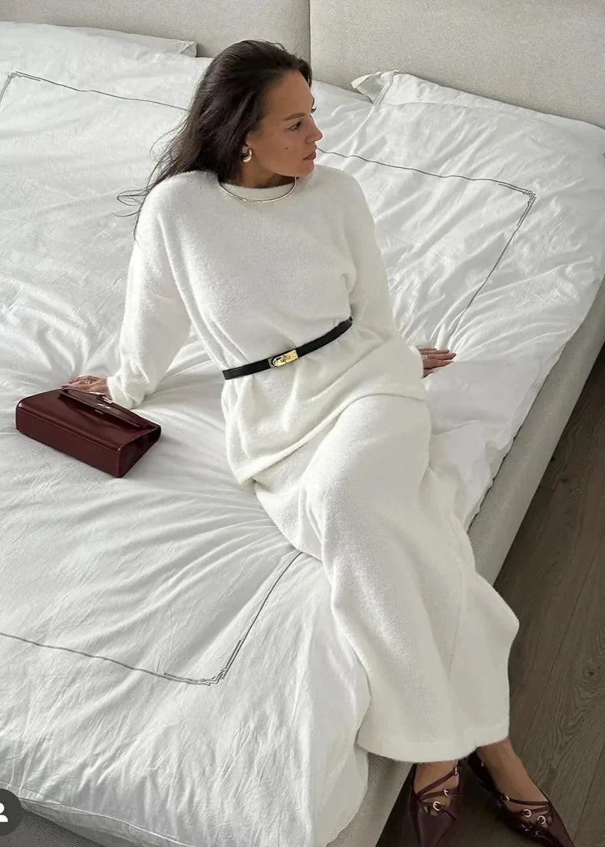 Lüks Örgü Kazak ve Kuyruk Etek Takımı
