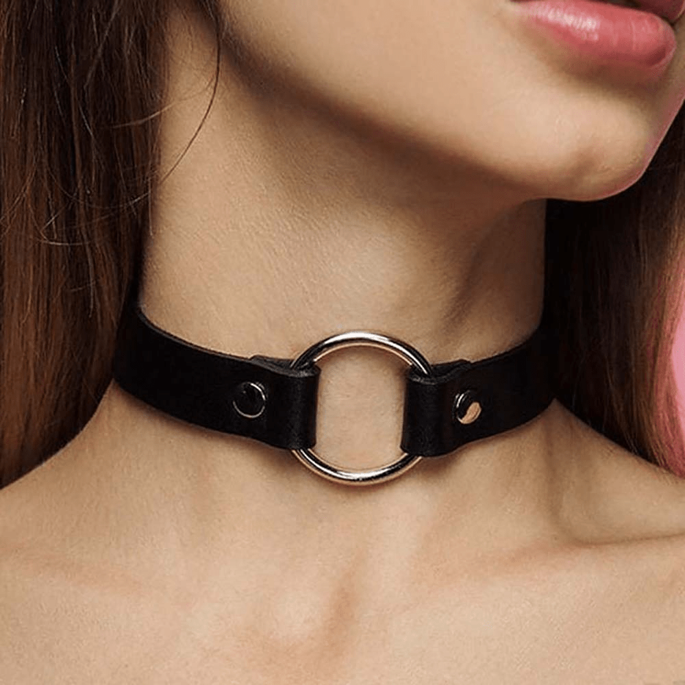 Halter Yaka Zincir Detaylı İç Giyim Seti