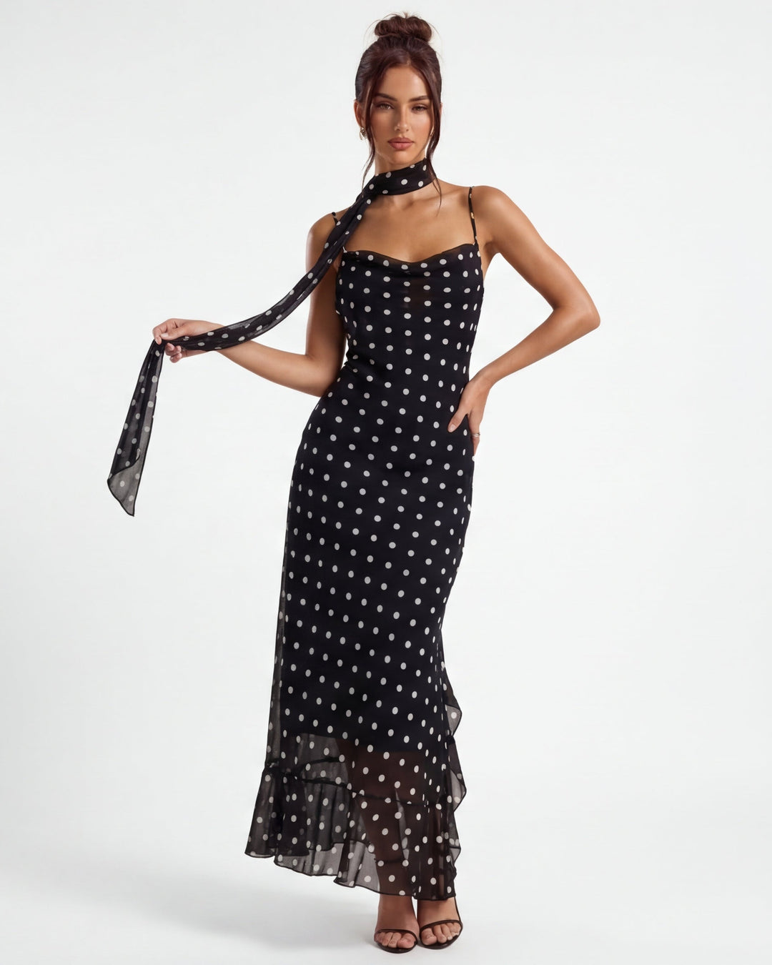 Şık Noir Polka Maxi Elbise