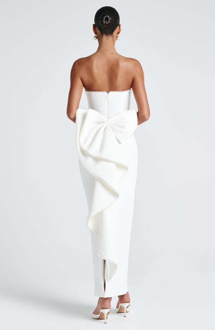 İvory Renkli Magnolia Maxi Elbise