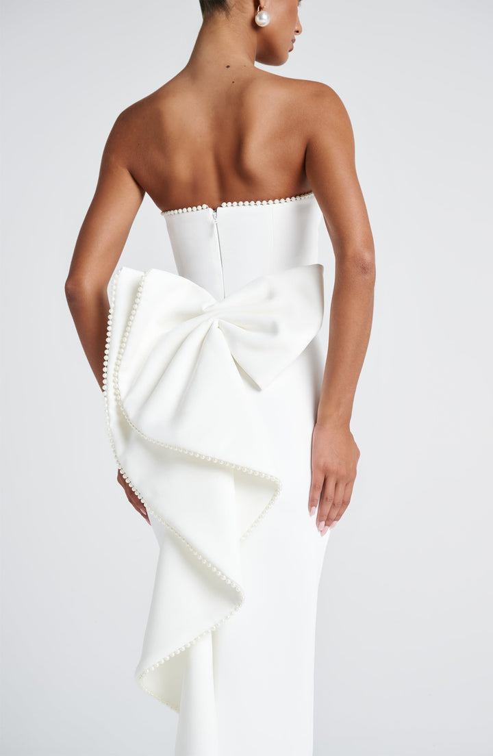 İvory Renkli Magnolia Maxi Elbise