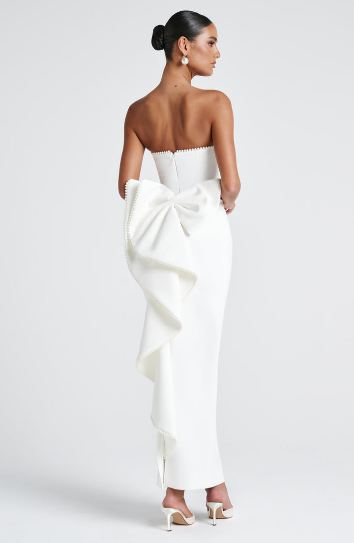 İvory Renkli Magnolia Maxi Elbise