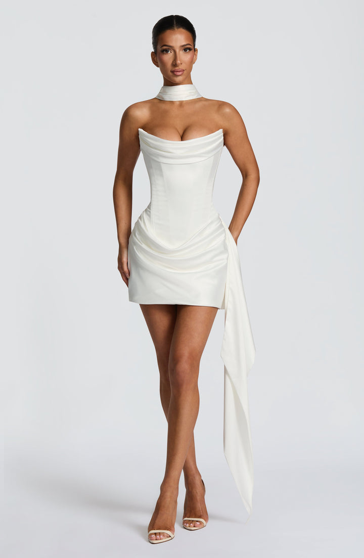 İvory Renkli Mona Mini Elbise