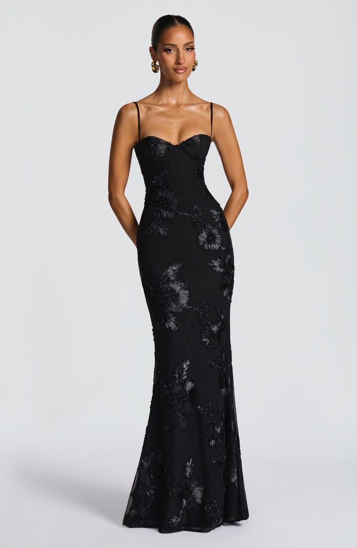 Nefertiti Siyah Maxi Elbise
